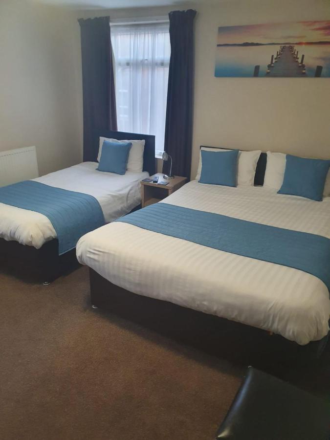 Rosebank 3*